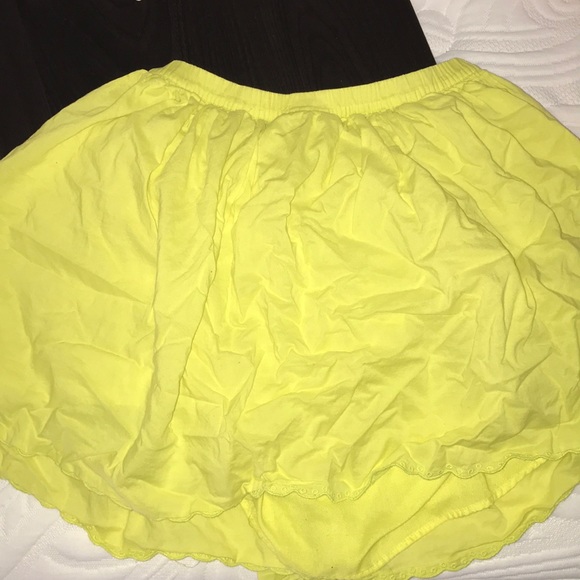 Skirt - Picture 3 of 4